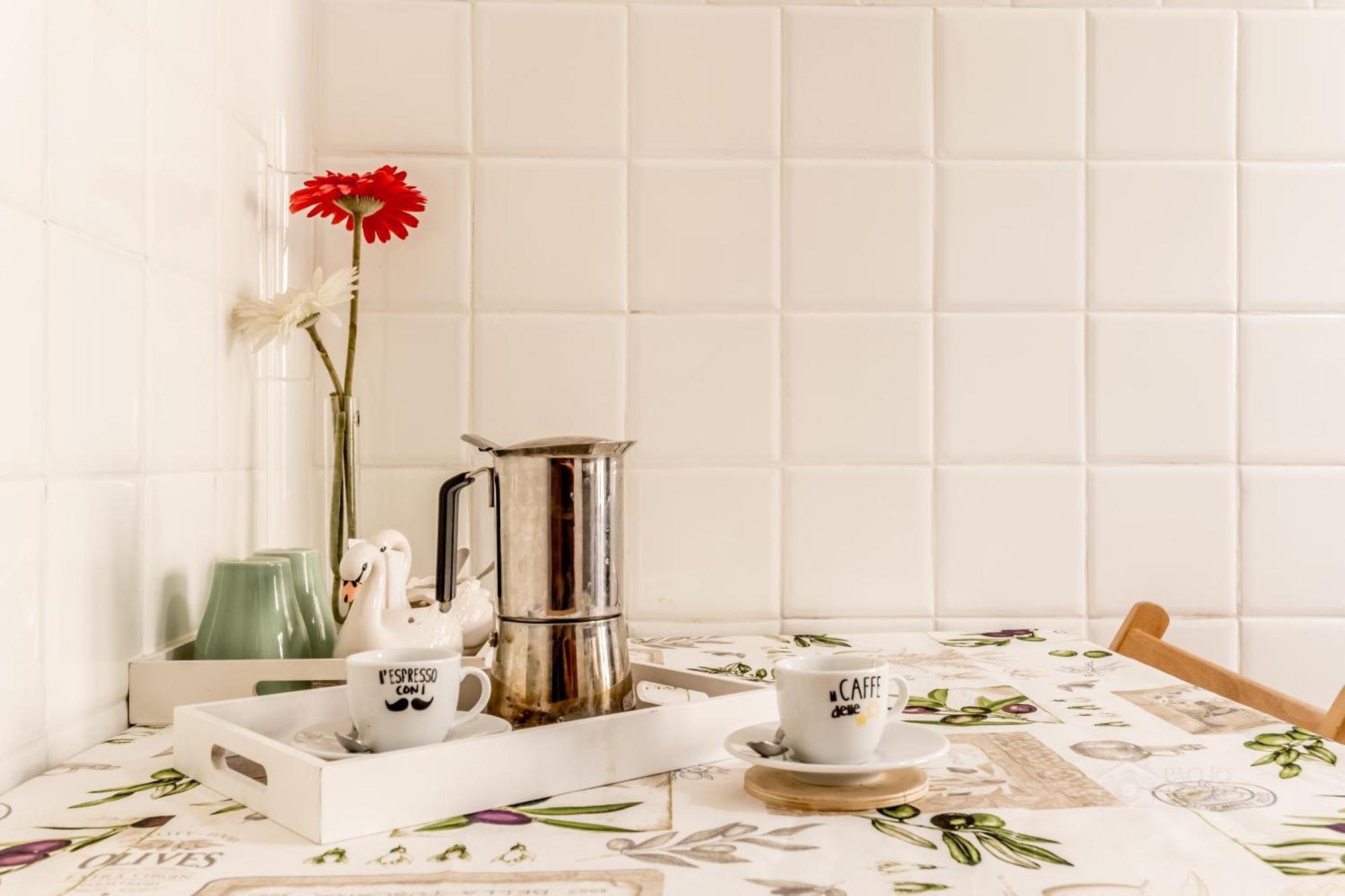 Ariana Luxury Guest House Рим Екстериор снимка