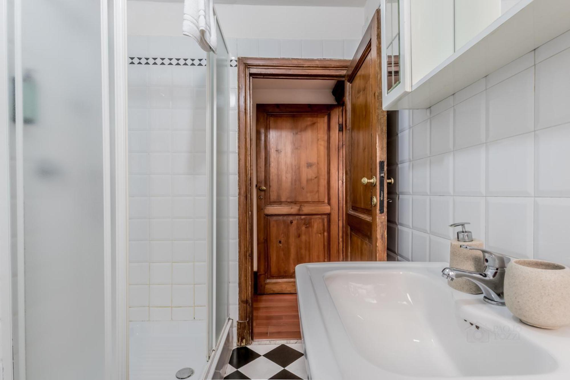 Ariana Luxury Guest House Рим Екстериор снимка