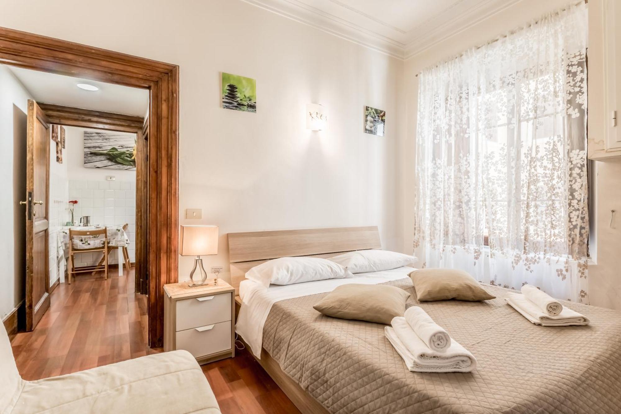 Ariana Luxury Guest House Рим Екстериор снимка